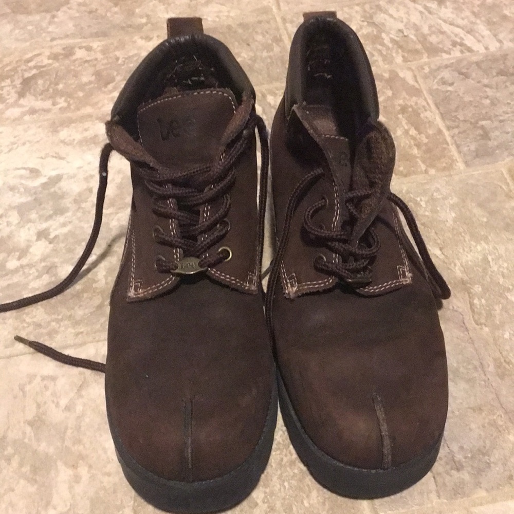 Lee boots